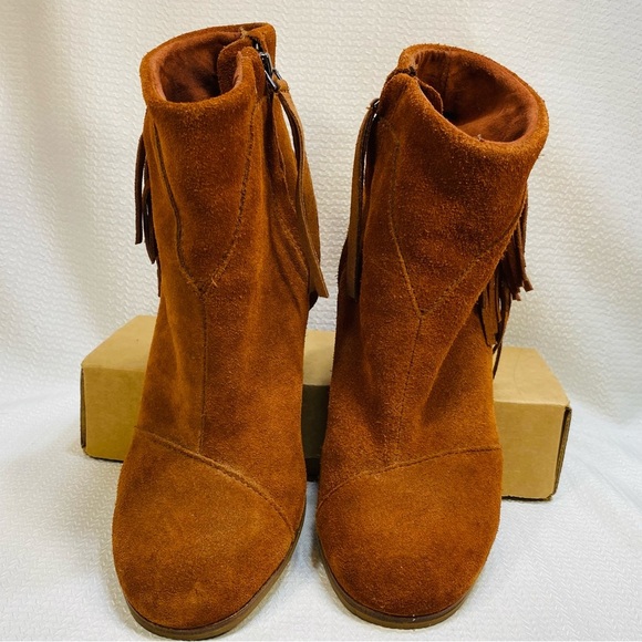 TOMS Suede Booties Womens Sz 7.5 Cinnamon Brown W. Fringe 3” Heel - Picture 8 of 10